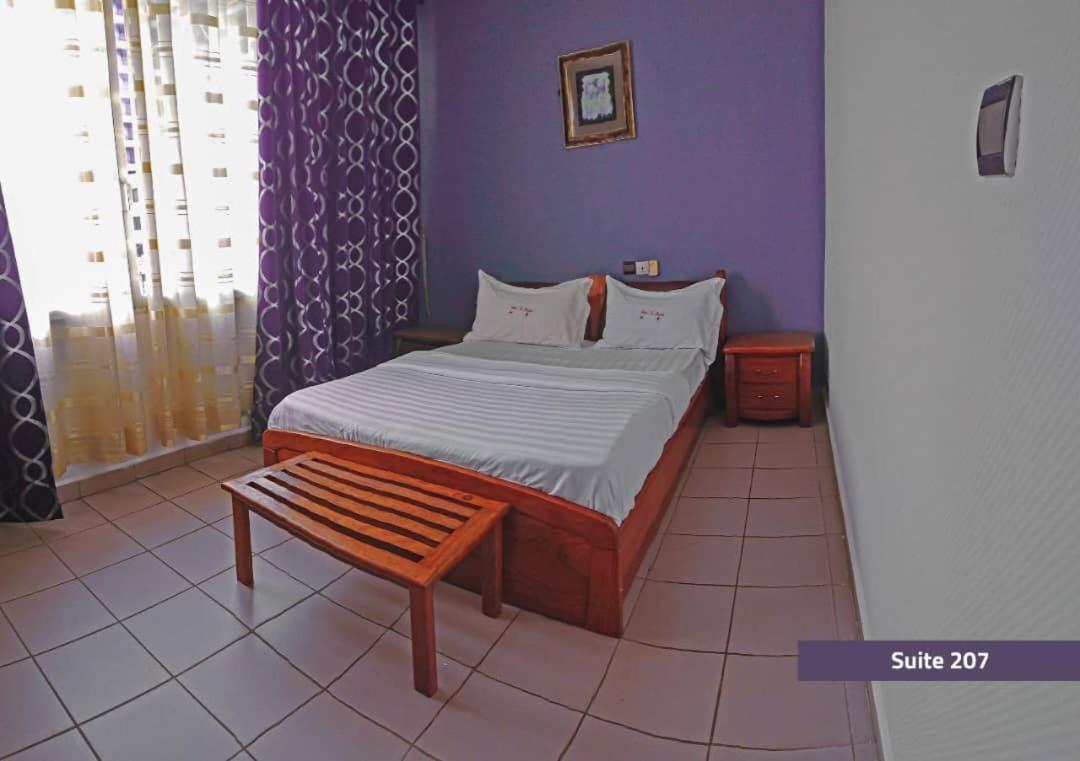 Hotel Le Majestic Дуала Екстер'єр фото